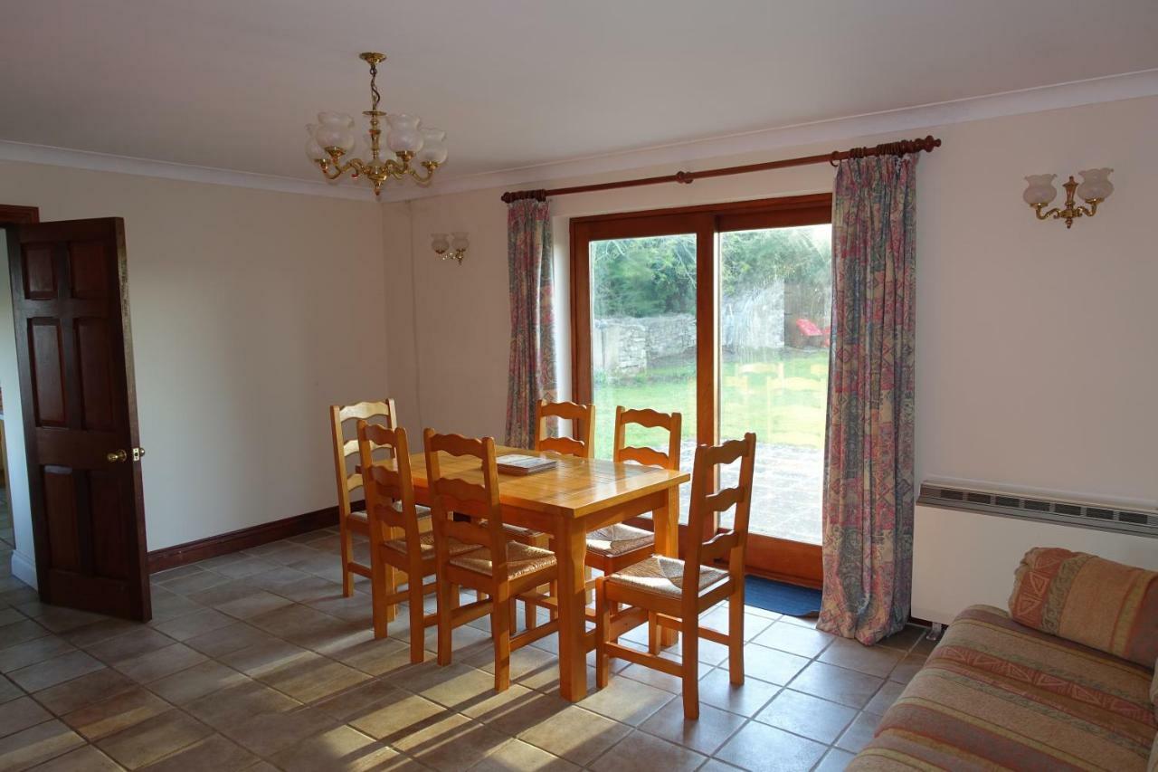 Tyddyn Crwn Country-House Apartments Бiuмарис Екстериор снимка