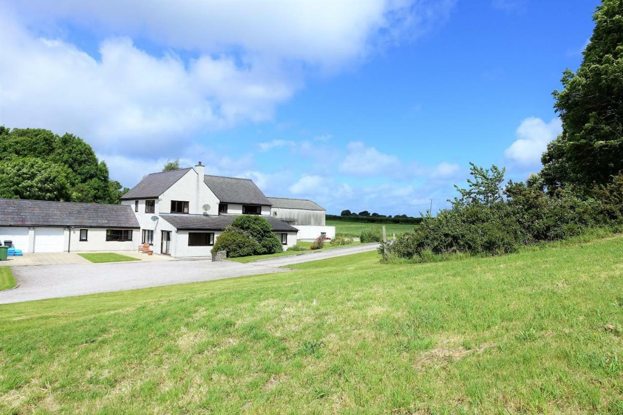 Tyddyn Crwn Country-House Apartments Бiuмарис Екстериор снимка