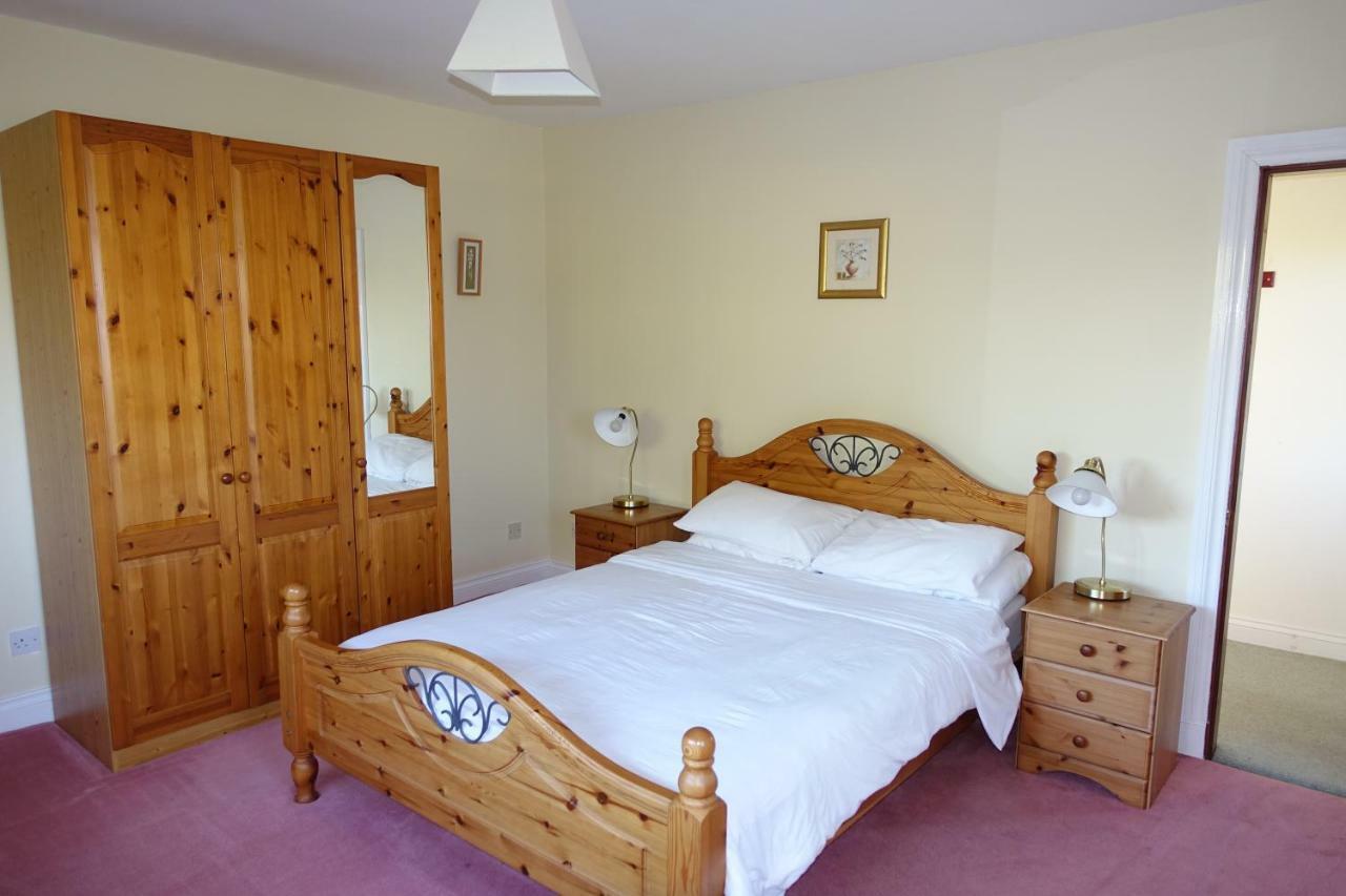 Tyddyn Crwn Country-House Apartments Бiuмарис Екстериор снимка