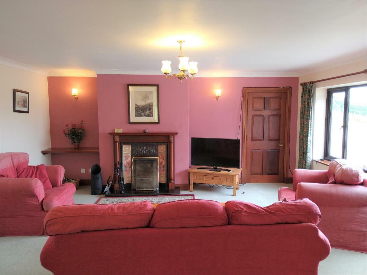 Tyddyn Crwn Country-House Apartments Бiuмарис Екстериор снимка